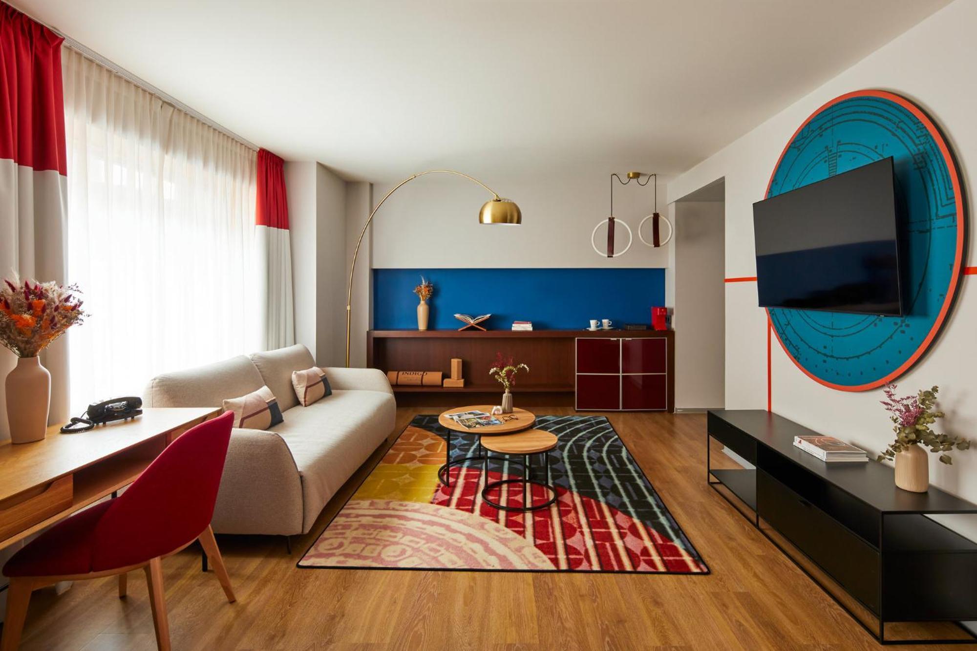 Hotel Indigo Granvia Plaza Espana, An Ihg 4*
